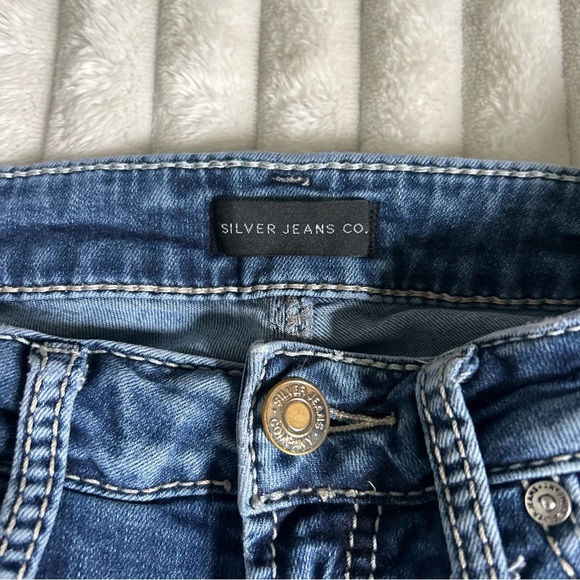 Womens US26 Silver Jeans Dark Blue Distressed Denim Jeans - Picture 3 of 14